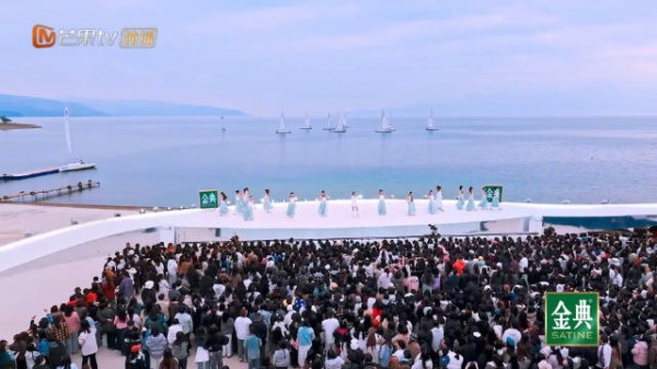 谁也拒绝不了@管乐嘎嘎乐 @侯佩岑 的撒娇！