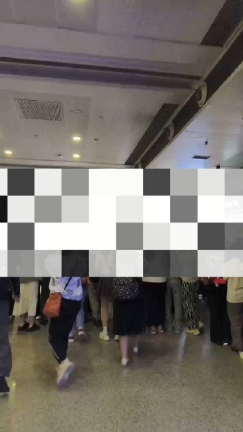 “风轻吻地平线~” 原谅我粗暴打码 正要特种兵赶往滕王阁