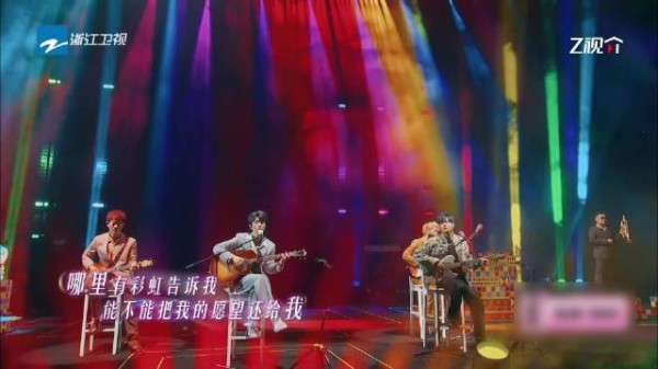 周杰伦王俊凯长沙演唱会首度同台合唱