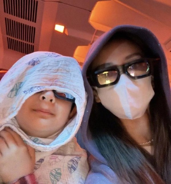 baby杨颖五一晒娃，小海绵露半张脸超像黄晓明，Baby造型美绝了