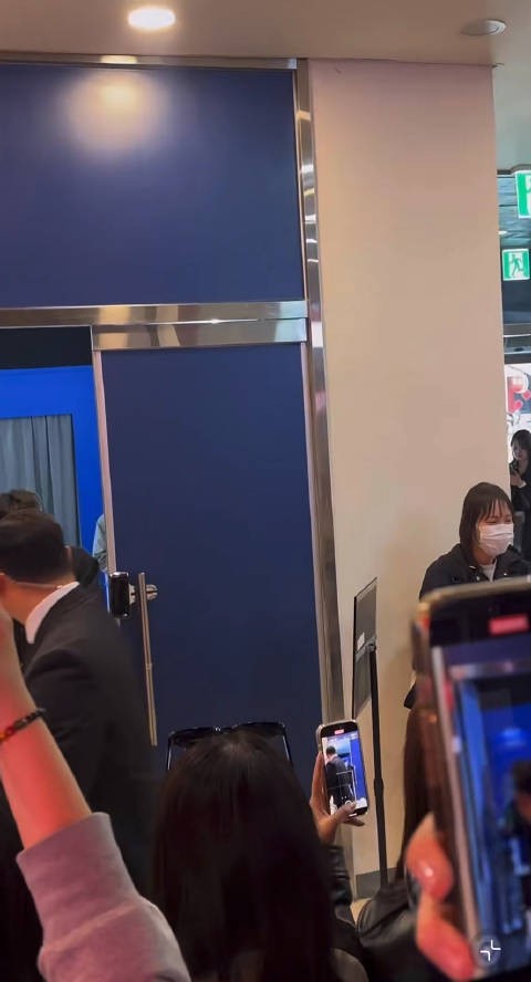 太可爱了 今天圭贤！ Cr:飞来飞去z_z