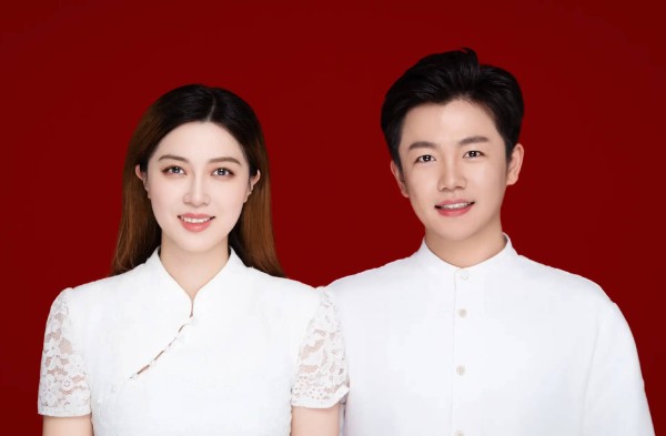 演员夏至远晒孩子正脸照官宣当爸！曾饰演《香蜜》月下仙人