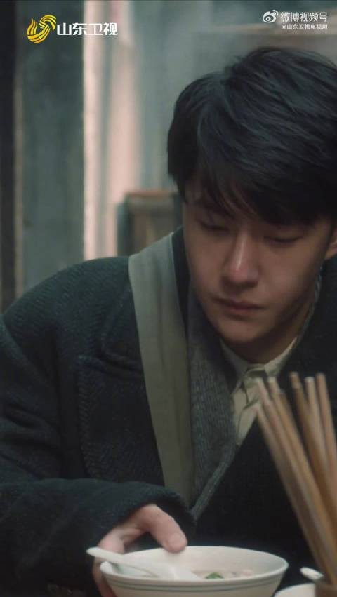 绝了王一博魏若来演我减肥前后心态