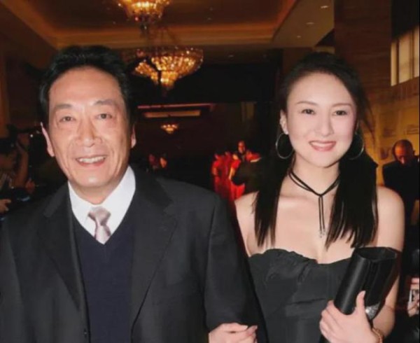 31岁嫁给68岁丈夫，11年过去，当年被群嘲的饶芯语幸福吗？