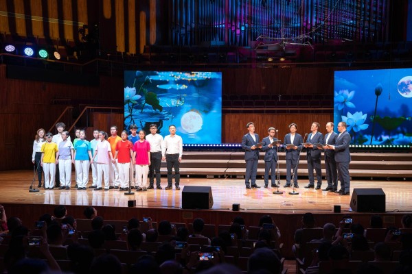 当孩子们与国际艺术家在星海音乐厅同台演出