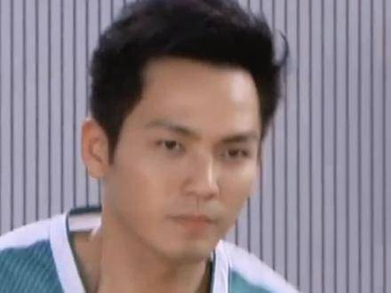 钟汉良早年饰演陆励成被评青涩未显成熟魅力
