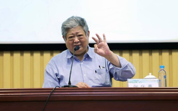 文化名家进校园，红学家张庆善带首都大学生共读《红楼梦》