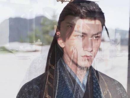 哦莫，衣服轮换着穿耶