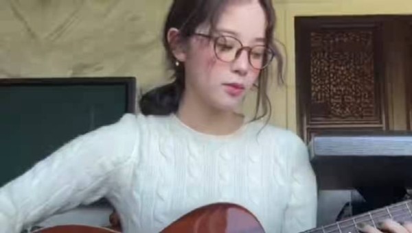 湾湾疯了！20多位艺人被威胁，欧阳娜娜成头号目标，或被罚款