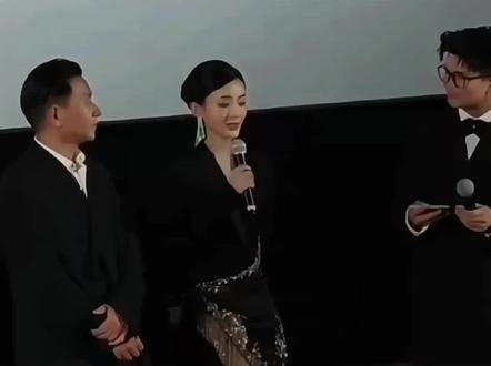 赵丽颖的新恋情被曝光,原来是之前合作过的导演,新男友帮忙带娃非常暖心