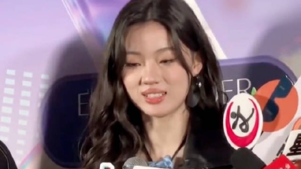 那英：单依纯比我强多了！ 单依纯：像那英老师学习！