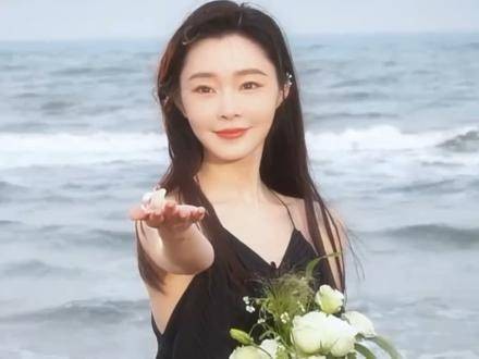 谁能够明白，宋轶真是太美太美了，各种风格都能轻松驾驭啊！