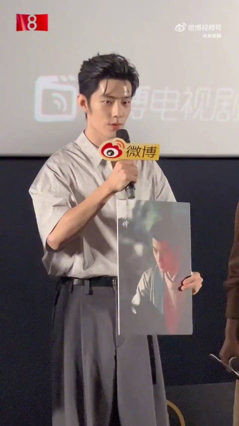 “侯爷,我还不想死!”“我要一个一个了结你们!”我不是为他卖命的,我是为了我自己
