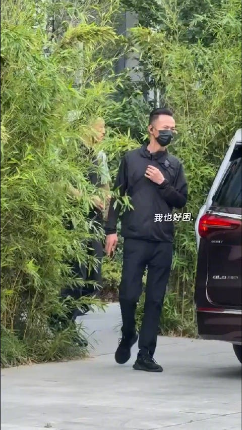 出发歌手啦！迫不及待想看到他的舞台了，第一次上《歌手2025》期待值拉满！