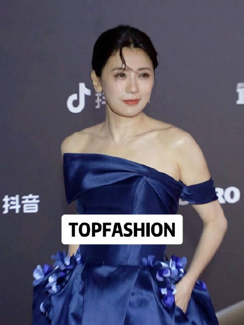 晚风中仍是白月光的存在