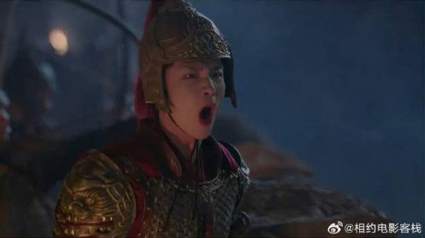 梁军十万直攻望都,眼看要冲上城墙,顾九思:浇火油!