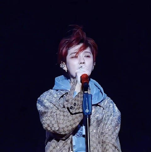 鹿晗ins晒与山下智久合照