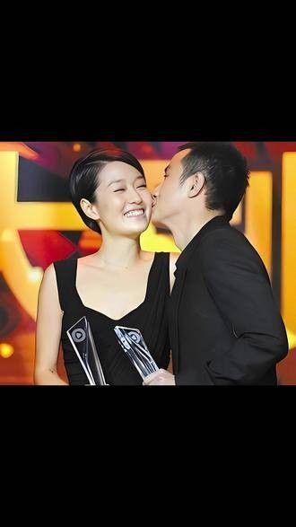 六年婚姻结束的马伊琍,深夜传来好消息,文章已无法企及