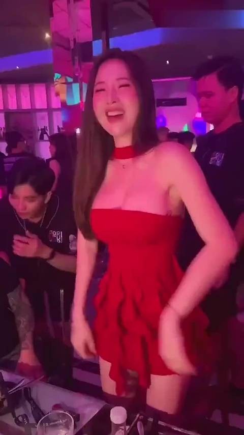 难怪你们都喜欢去酒吧!