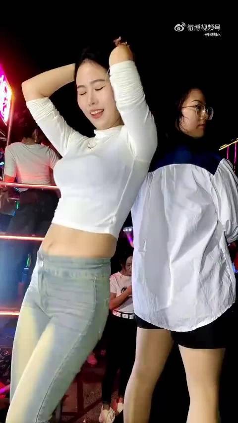 不怕少女勾人，就怕少妇勾魂