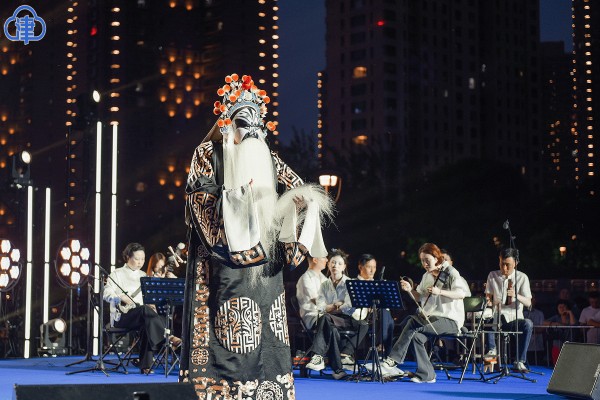 国粹流芳海河畔 端午夜“桥”见梨园风华