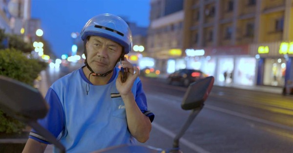 “外卖诗人”王计兵有了新职务！“那么多的光环照耀给我，我总要反射出来”