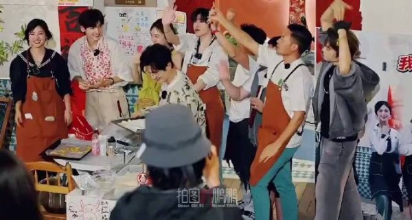看这一幕我的群像雷达又动了 太期待这季中餐厅了!