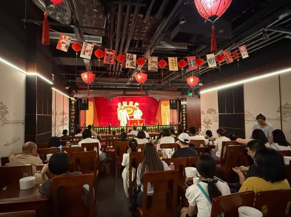 民生银行天津分行工会成功举办“津门笑韵·民生乐享”员工相声体验端午节专场活动