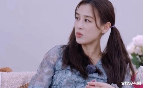 黄圣依称不接受婚前同居，程潇等反驳，网友：只许自己玩隐婚？