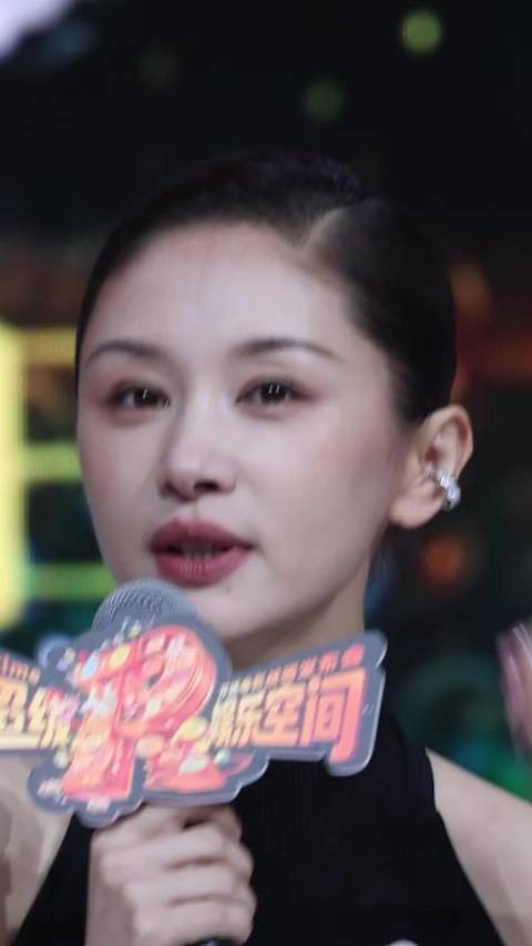 王子文的脸上看不出岁月感