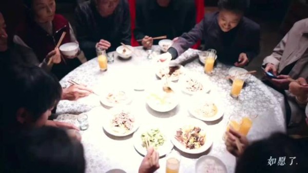 张婧仪新剧与朱丹综艺鸡腿梗联动,再现偏心待遇