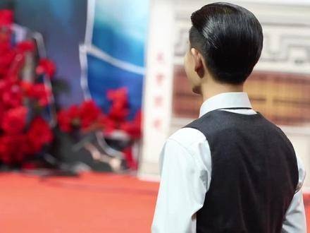 超宝一步三回首，想要把所有嘉人的模样都珍藏在心里