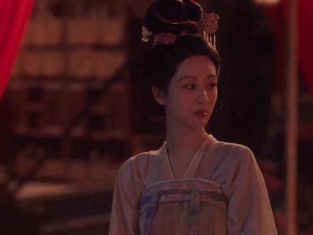 他现在终于明白了《国色芳华》中何惟芳与蒋长扬的情感纠葛