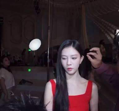 嗯 我的人生态度belike: who cares about 男性