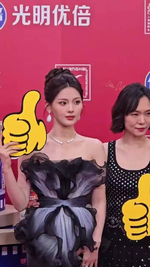 饶晓志陈建斌刘德华等出席上海电影节，点赞《无名之辈》