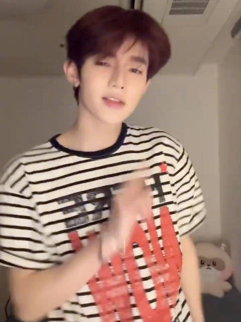 章昊cha了aespa新歌 work it 还得是章昊 好辣好会跳