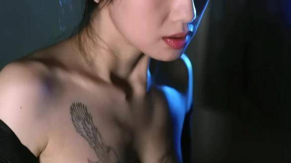 关秀媚：真正的江湖大嫂，够飒，够女人，够风情万种！