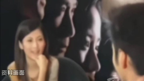 沈星用粤语与黎明交谈，谈起自己学粤语的原因，称觉得自己粤语没有广东人标准