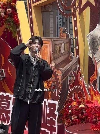 原声版上线啦!气场全开,张凌赫帅气登场,开机大吉好运连连!