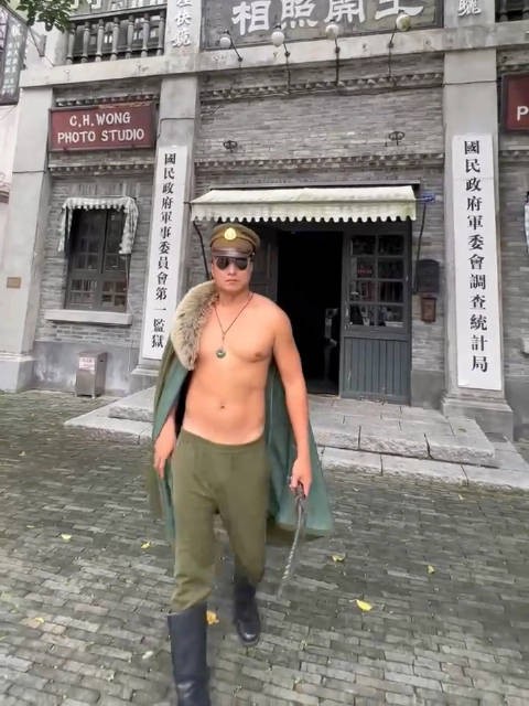 演反派都不用化妆,自带气质 !