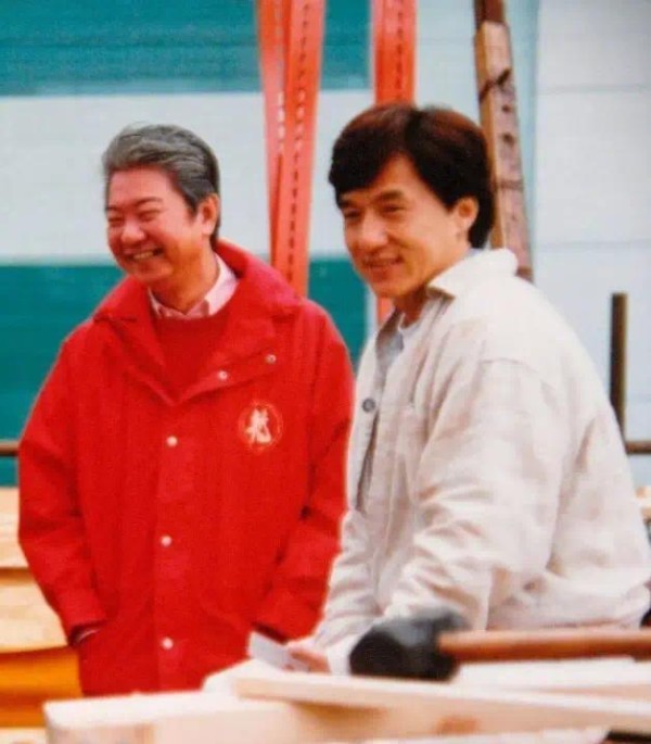 蔡澜离世！成龙周星驰发文悼念，引发娱乐圈集体破防