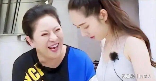 坐等离婚！向太承认向佐出轨，点赞维护郭碧婷，担心其带孙出走