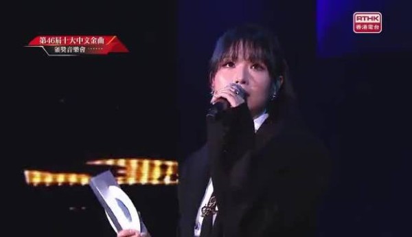 新生代歌手林恺铃获十大中文金曲奖,慵懒曲风演绎《好奇》