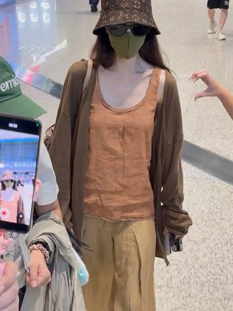 “我从来不比心,只跟宋佳比” 就这样带头嗑如何呢