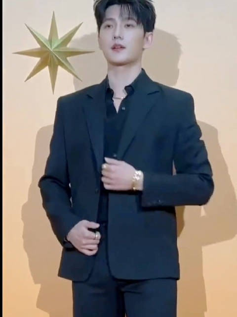 杨洋从宝玉到于途,用作品见证成长