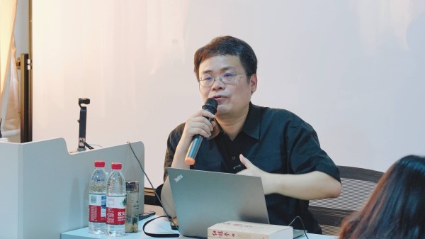 从多版本《红楼梦》看经典如何在传承中焕发新活力