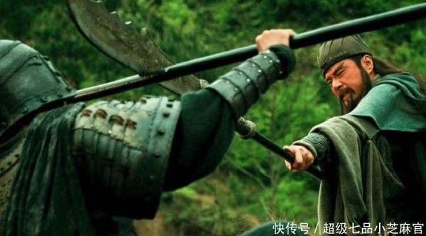三国演义中，如果关羽单挑吕布死战不退，能坚持多少个回合？