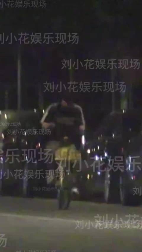 梓渝被曝分手前频繁夜访梨子家，23日确认分手后失联