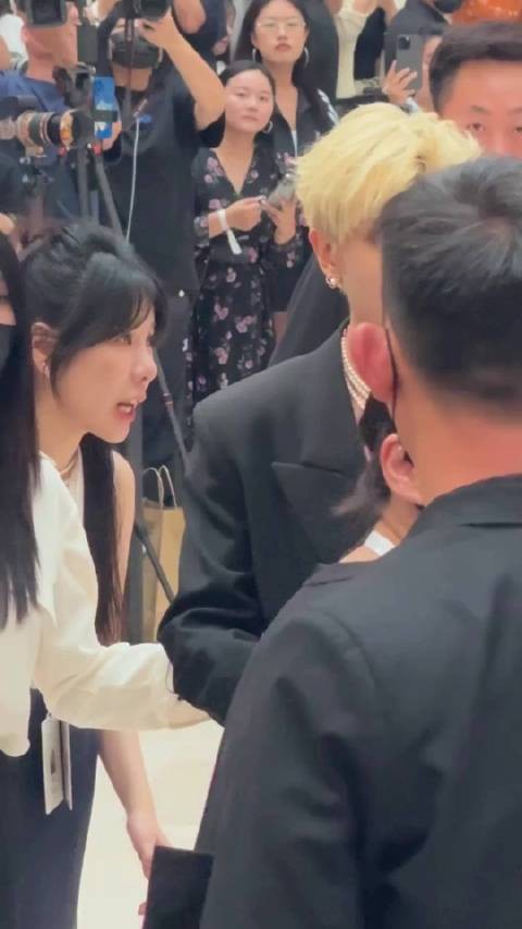 任嘉伦公开恋情拒炒人设，婚后事业持续走高