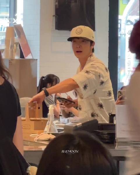 今日的东海 好可爱! Cr:h_ssun86
